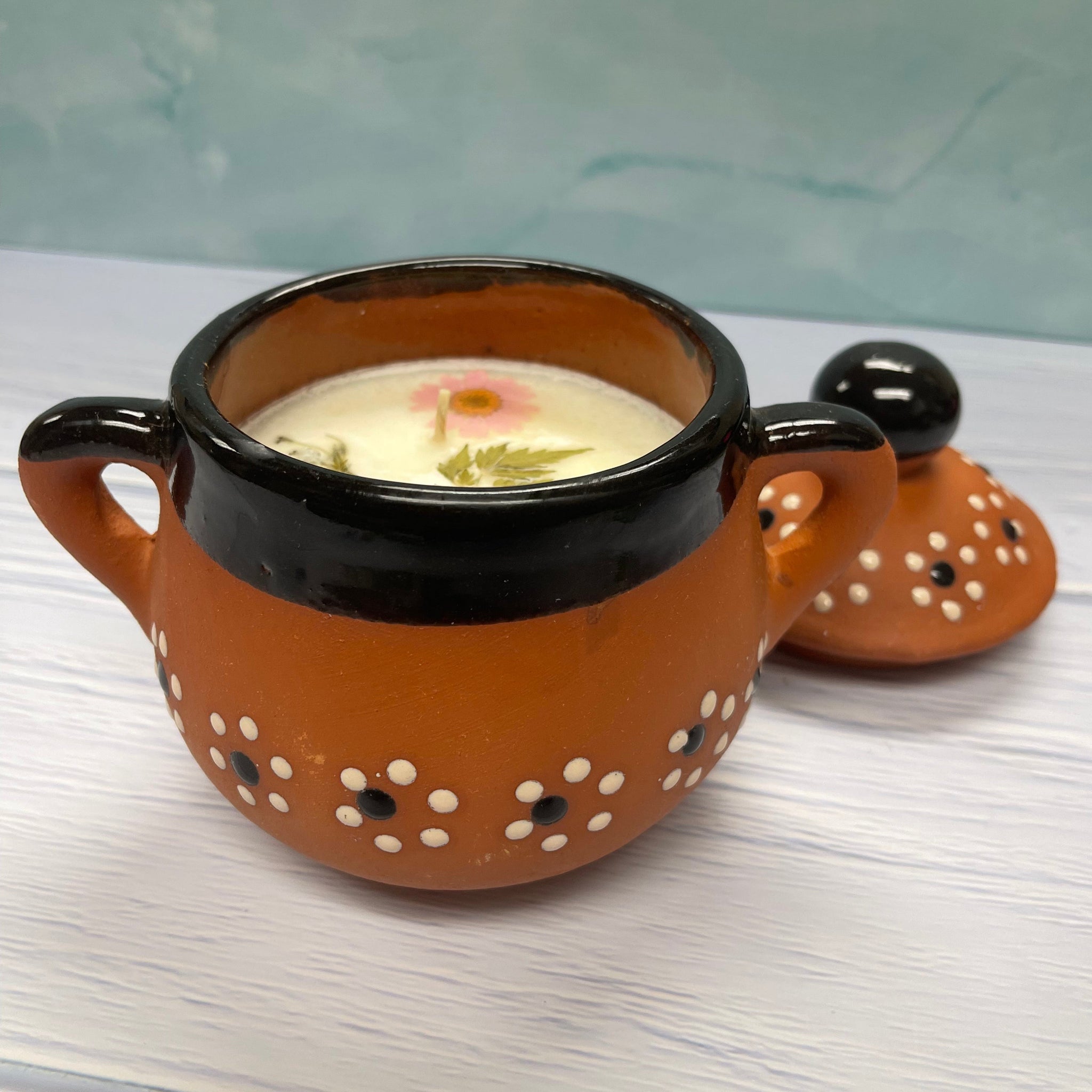 Arroz con Leche – Handcrafted Soy Candle in Mexican Clay Azucarera (16 oz)
